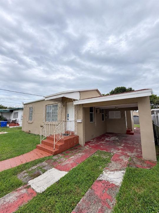 En Renta: $1,500 (3 camas, 1 baños, 1366 Pies cuadrados)