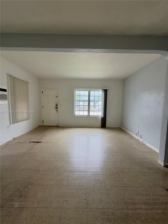 En Renta: $1,500 (3 camas, 1 baños, 1366 Pies cuadrados)
