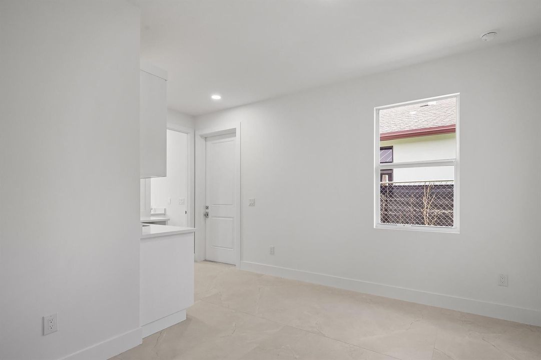 4606 Hibiscus - MLS - 020