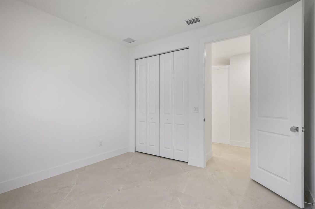 4606 Hibiscus - MLS - 019