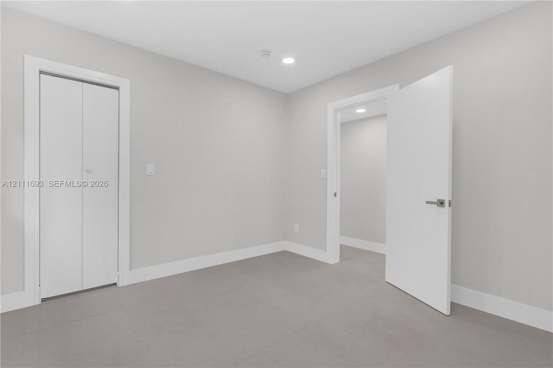For Rent: $3,800 (4 beds, 2 baths, 1306 Square Feet)