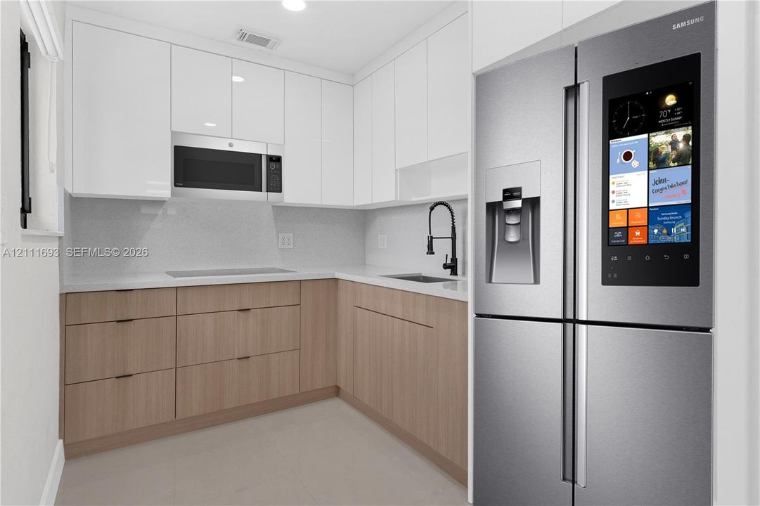For Rent: $3,800 (4 beds, 2 baths, 1306 Square Feet)