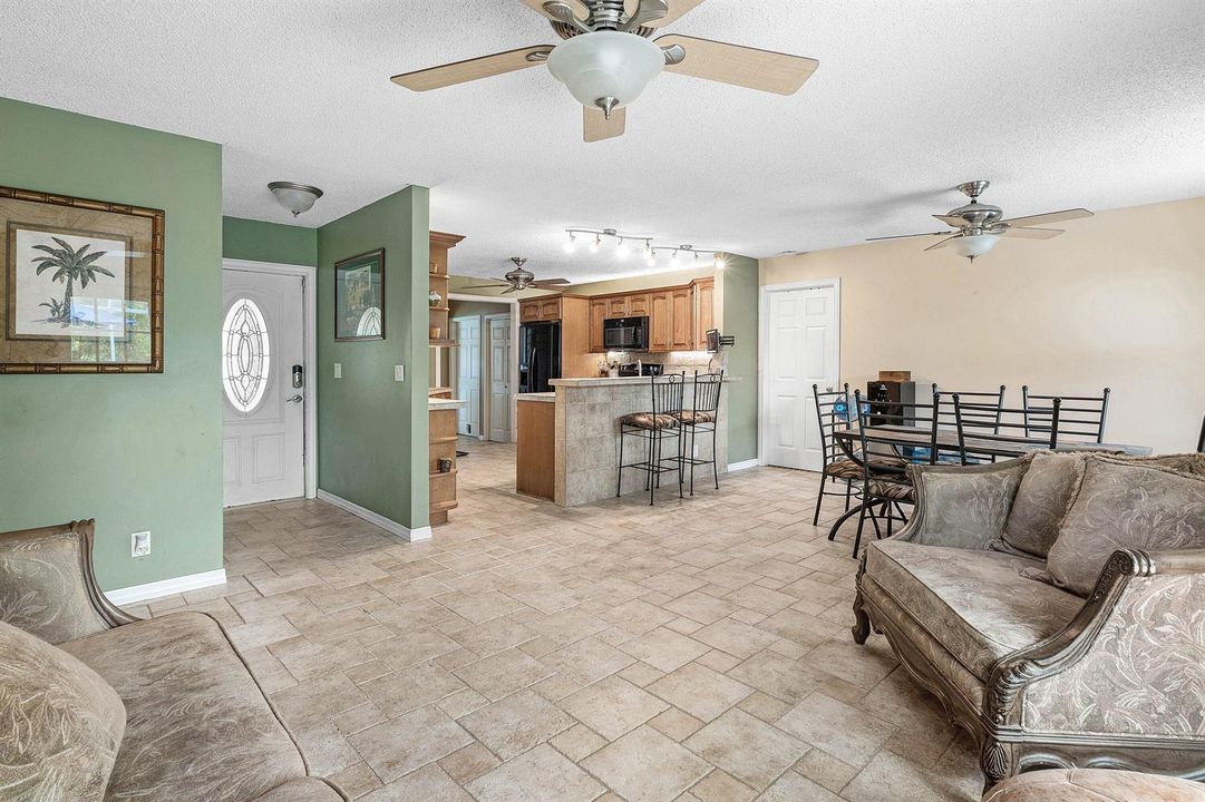 035-1294666thStreetNorth-WestPalmBeach-F