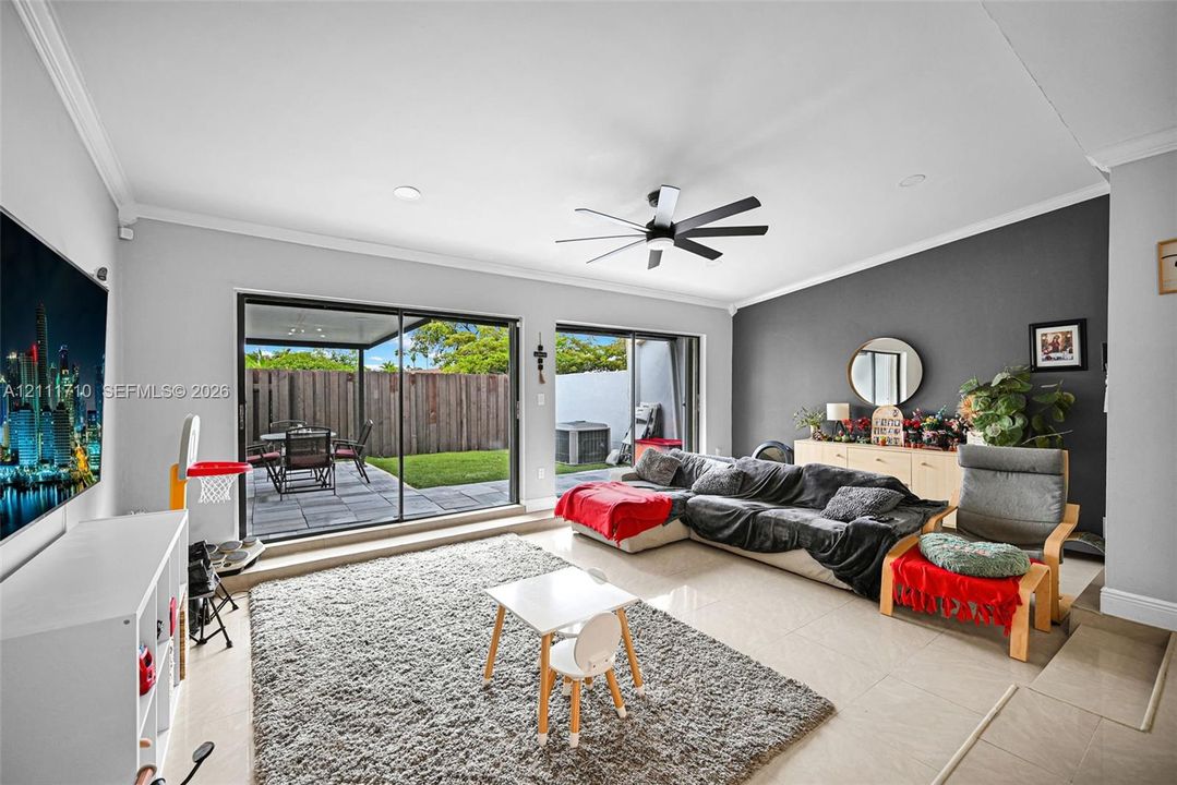 For Rent: $2,995 (2 beds, 2 baths, 1528 Square Feet)