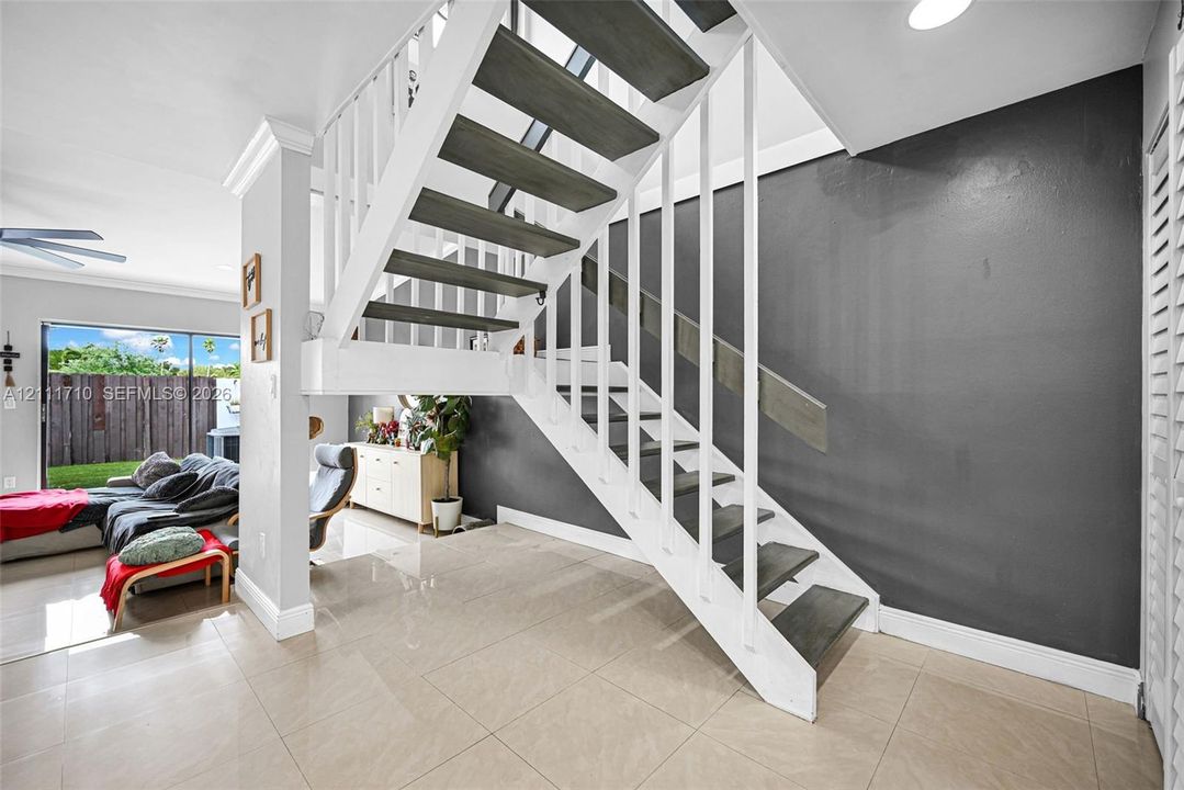 For Rent: $2,995 (2 beds, 2 baths, 1528 Square Feet)