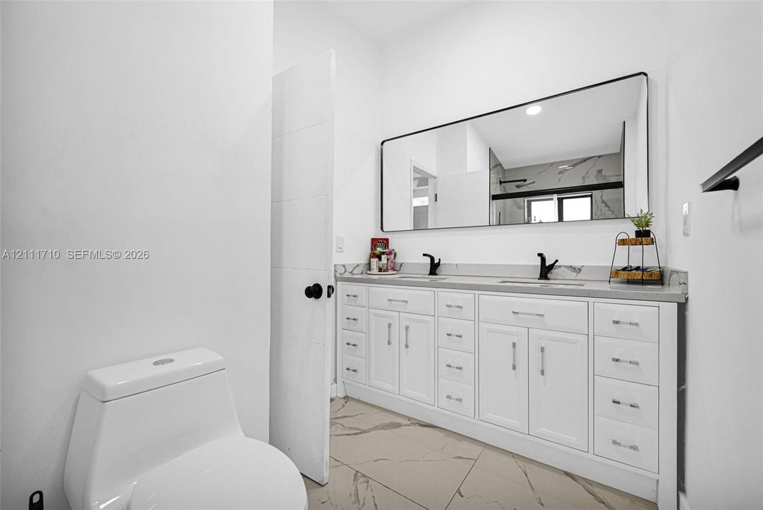 For Rent: $2,995 (2 beds, 2 baths, 1528 Square Feet)