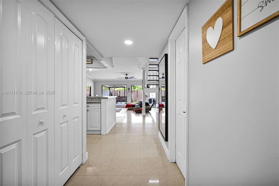 For Rent: $2,995 (2 beds, 2 baths, 1528 Square Feet)