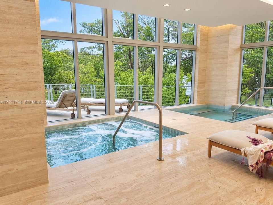 For Sale: $499,500 (1 beds, 2 baths, 937 Square Feet)
