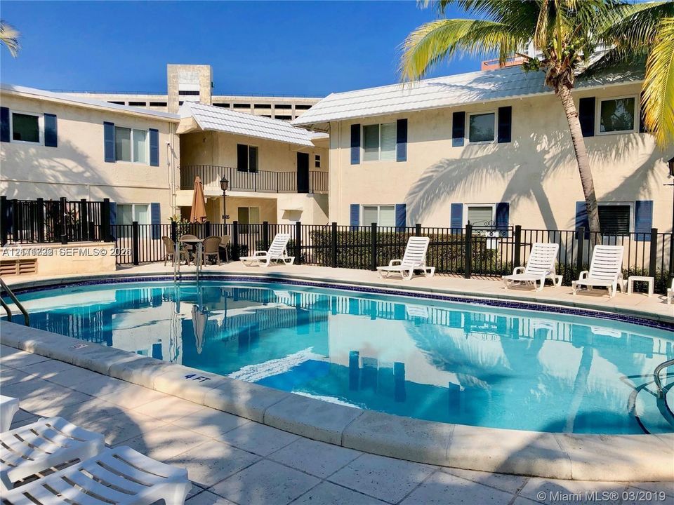 In-ground swimming pool