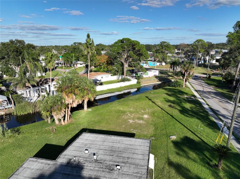 На продажу: $80,000 (0.18 acres)