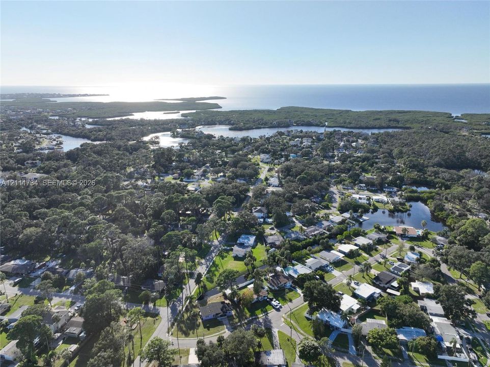 На продажу: $80,000 (0.18 acres)