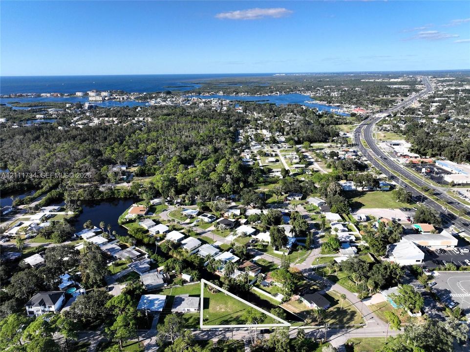 На продажу: $80,000 (0.18 acres)