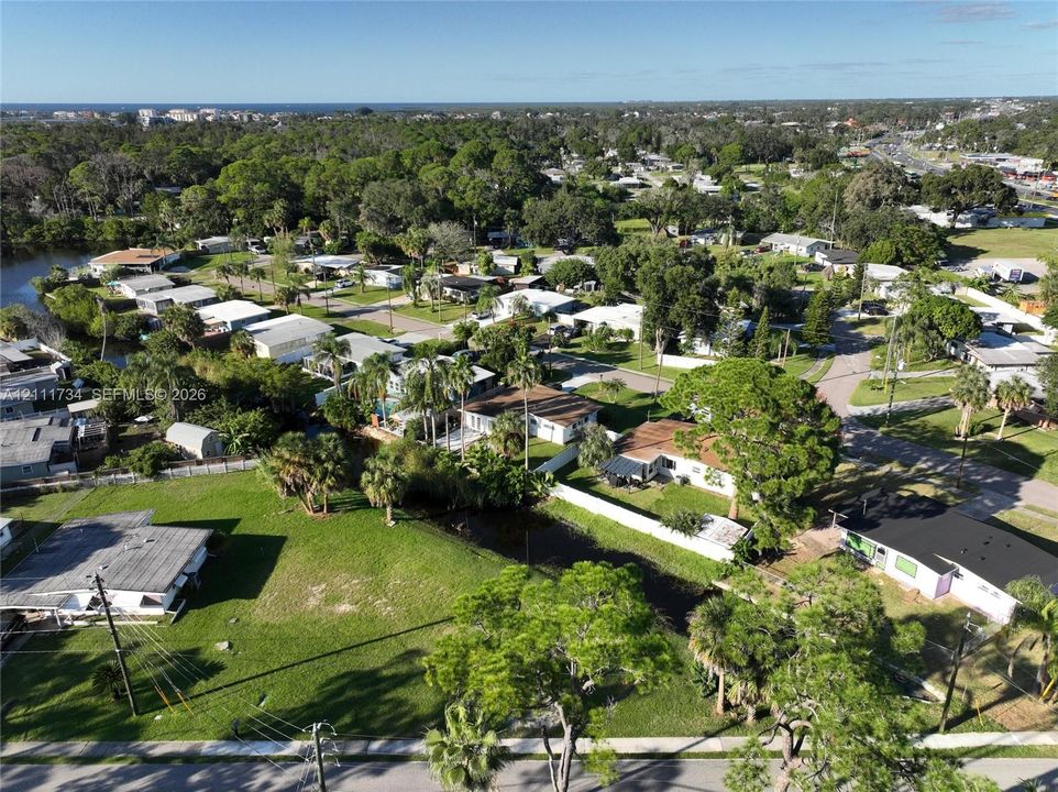 На продажу: $80,000 (0.18 acres)