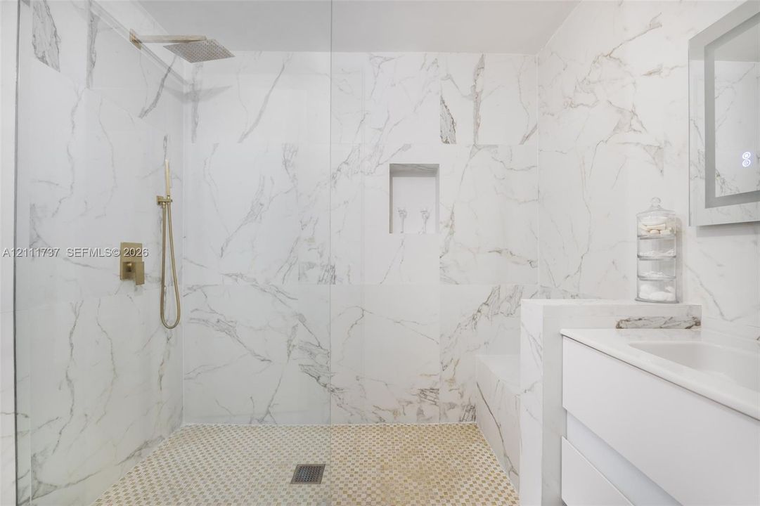For Sale: $2,475,000 (4 beds, 2 baths, 2535 Square Feet)
