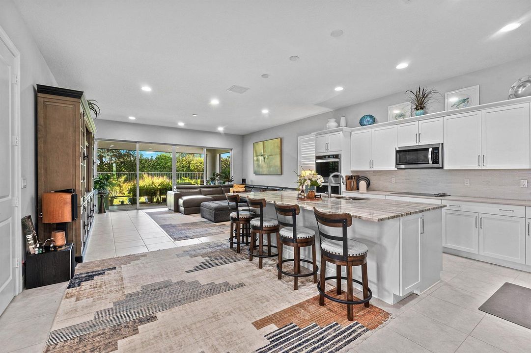 007-12741SouthwestSunriseLakeTerrace-Por