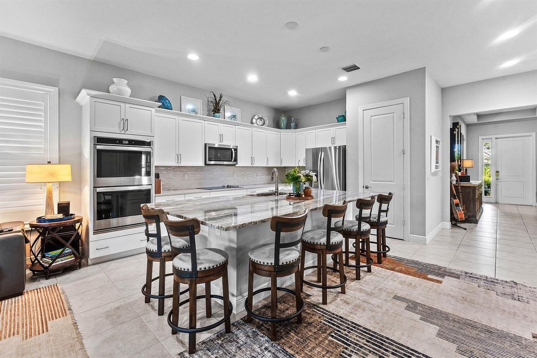 008-12741SouthwestSunriseLakeTerrace-Por