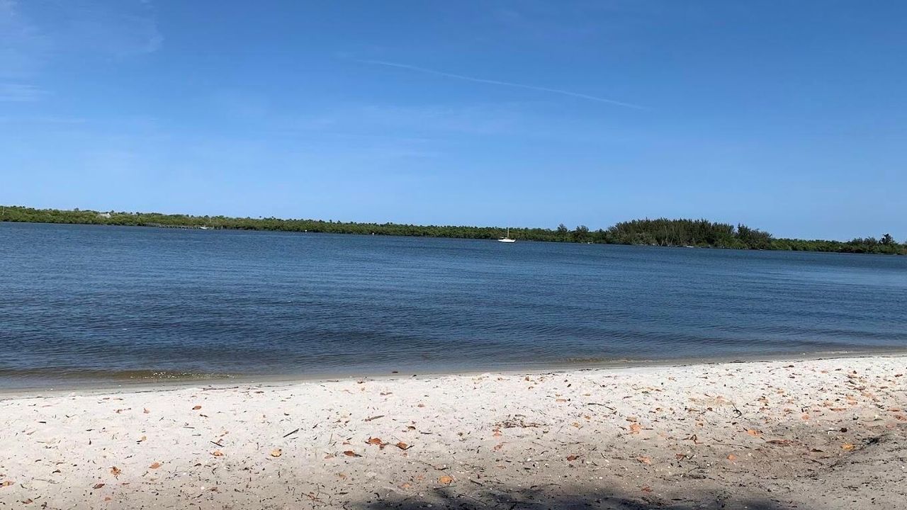 Cove Road Beach
