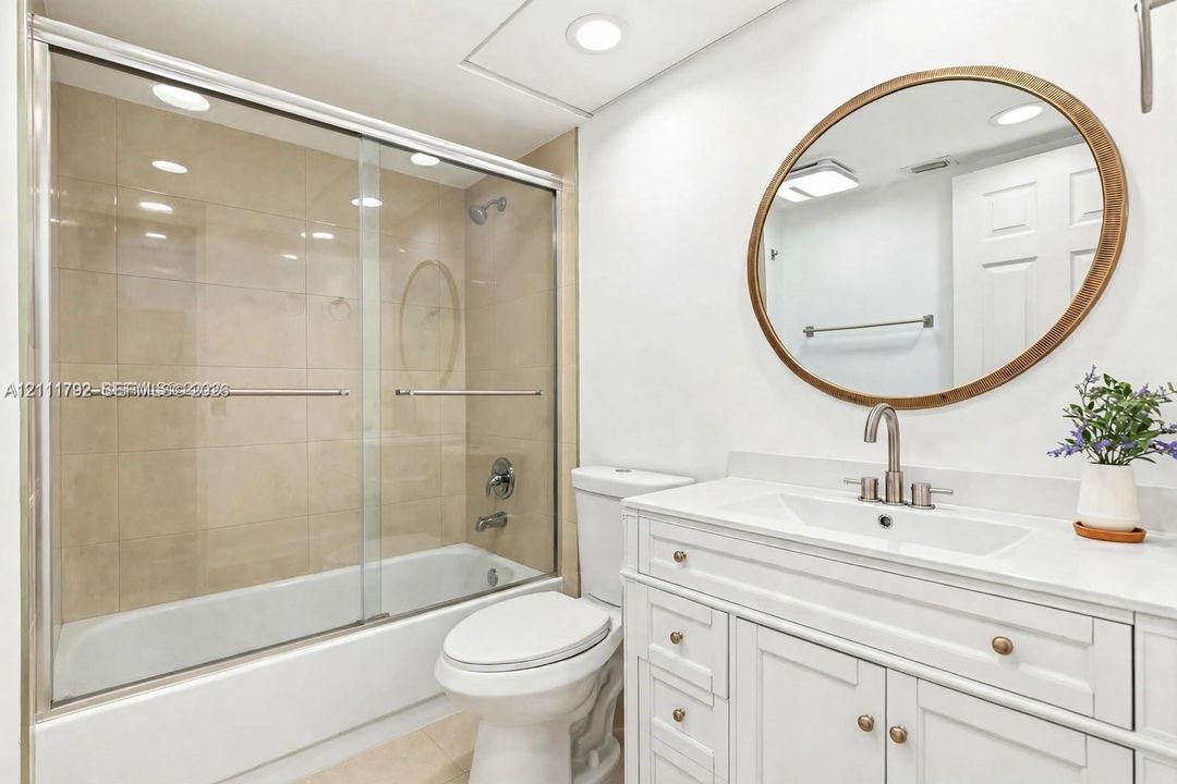 En Venta: $245,000 (2 camas, 2 baños, 1192 Pies cuadrados)