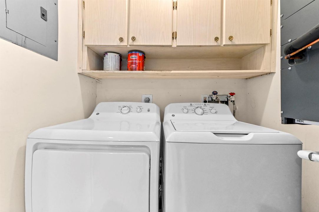 12 Laundry room 01