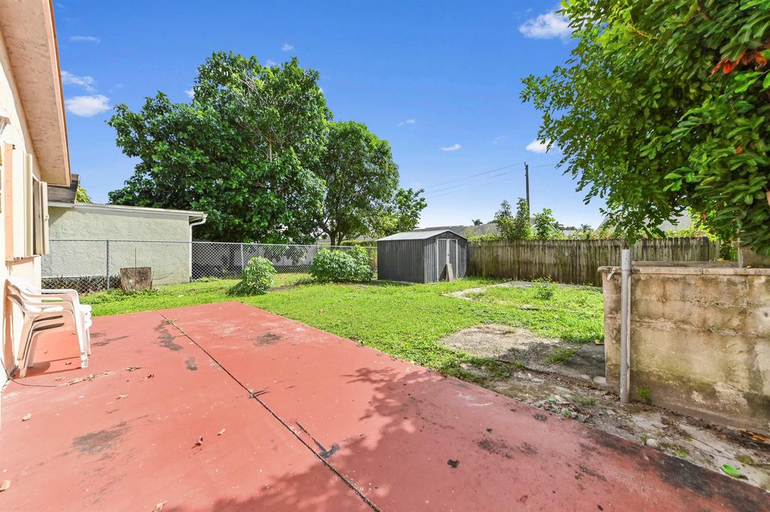 22 patio 01