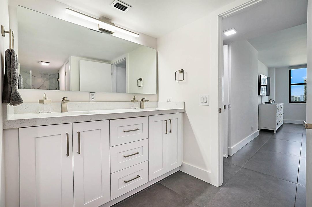 3400 N Ocean Unit 1005-26