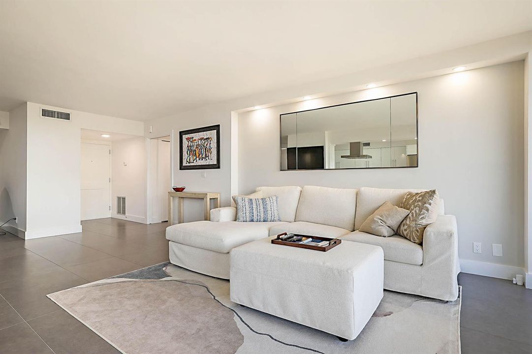 3400 N Ocean Unit 1005-4