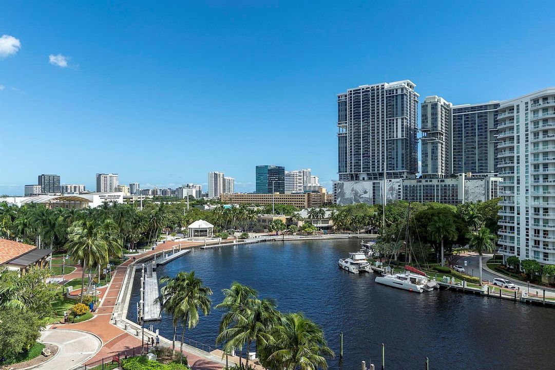 610 W Las Olas Blvd - # 413 - 26