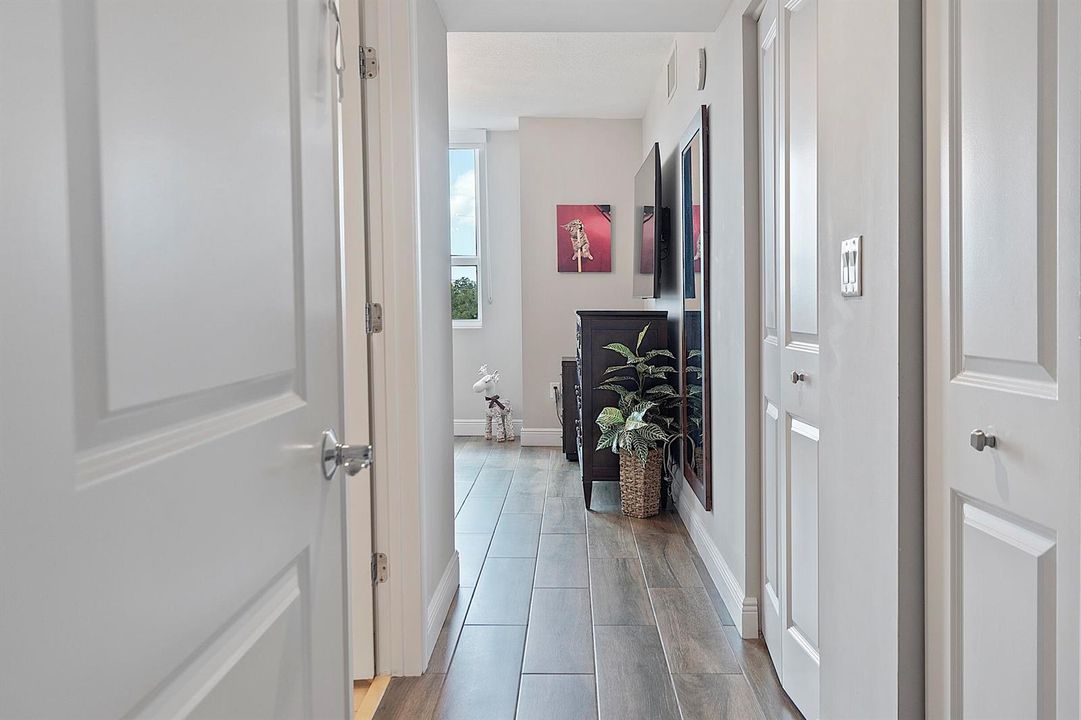 610 W Las Olas Blvd - # 413 - 19