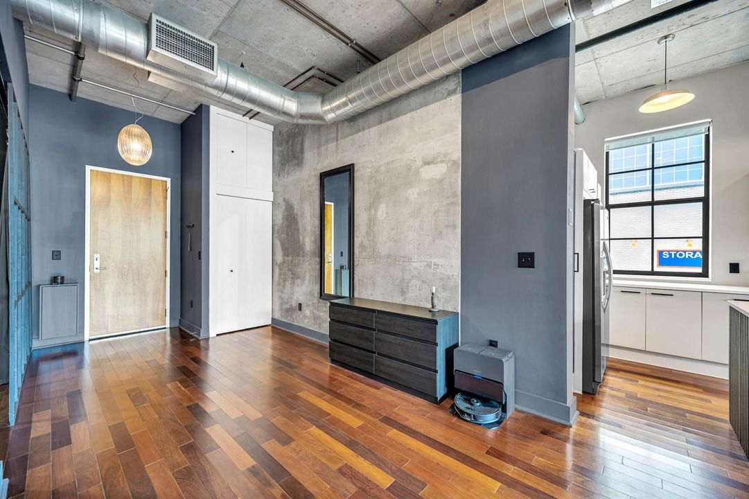 411 NW 1ST AVE APT 206-24