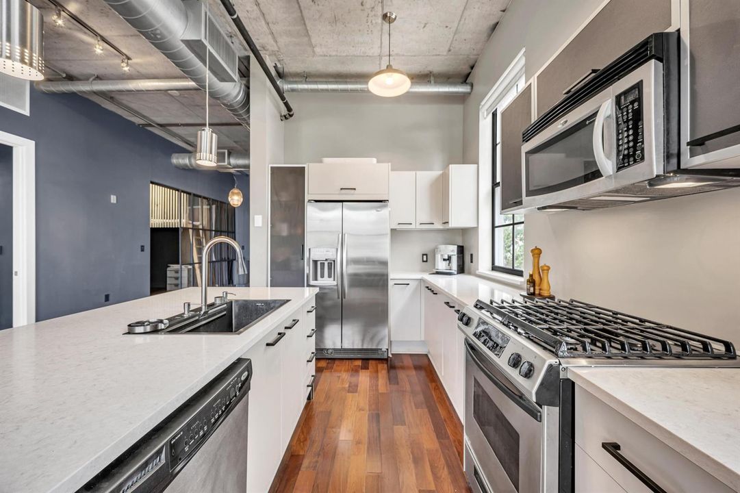 411 NW 1ST AVE APT 206-12