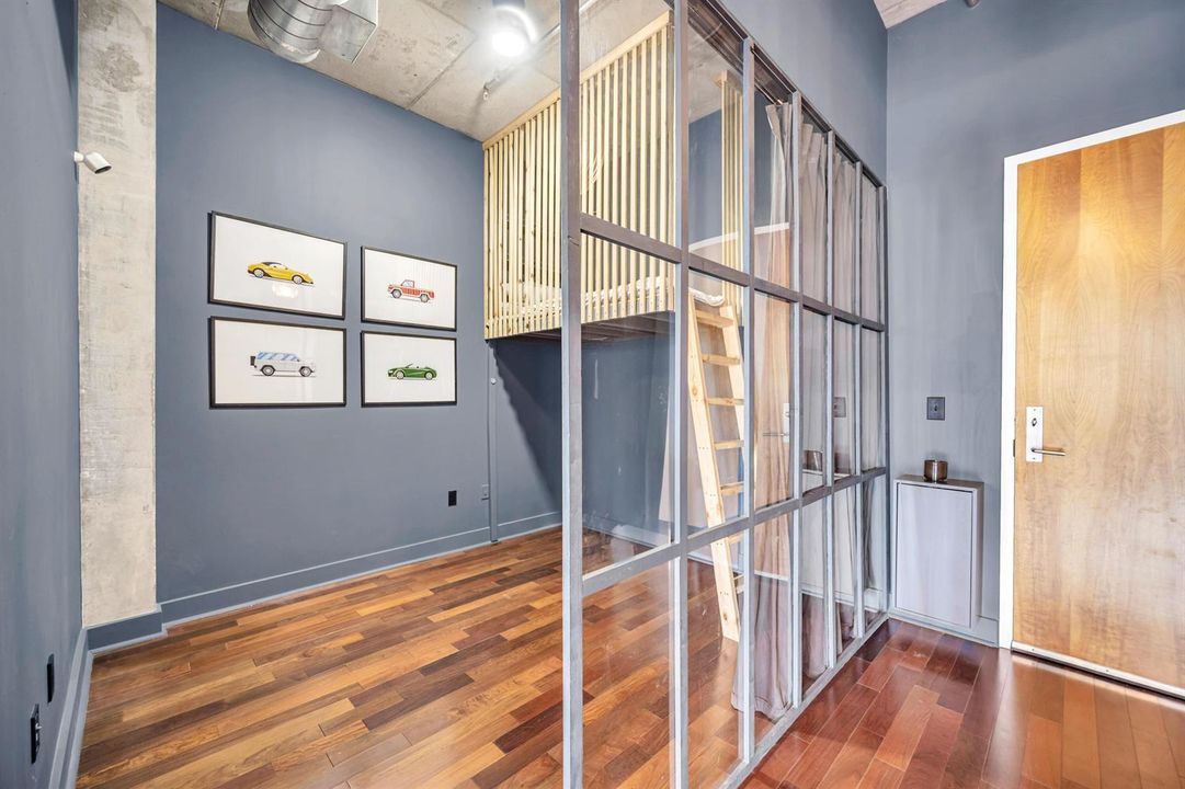 411 NW 1ST AVE APT 206-36