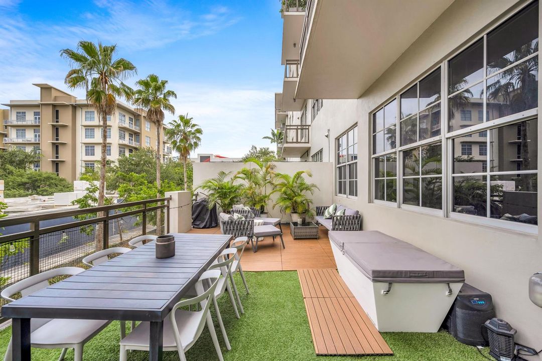 411 NW 1ST AVE APT 206-17