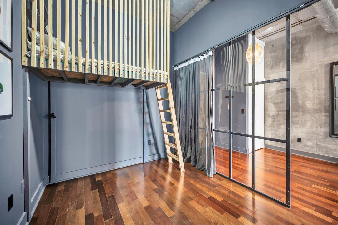 411 NW 1ST AVE APT 206-38