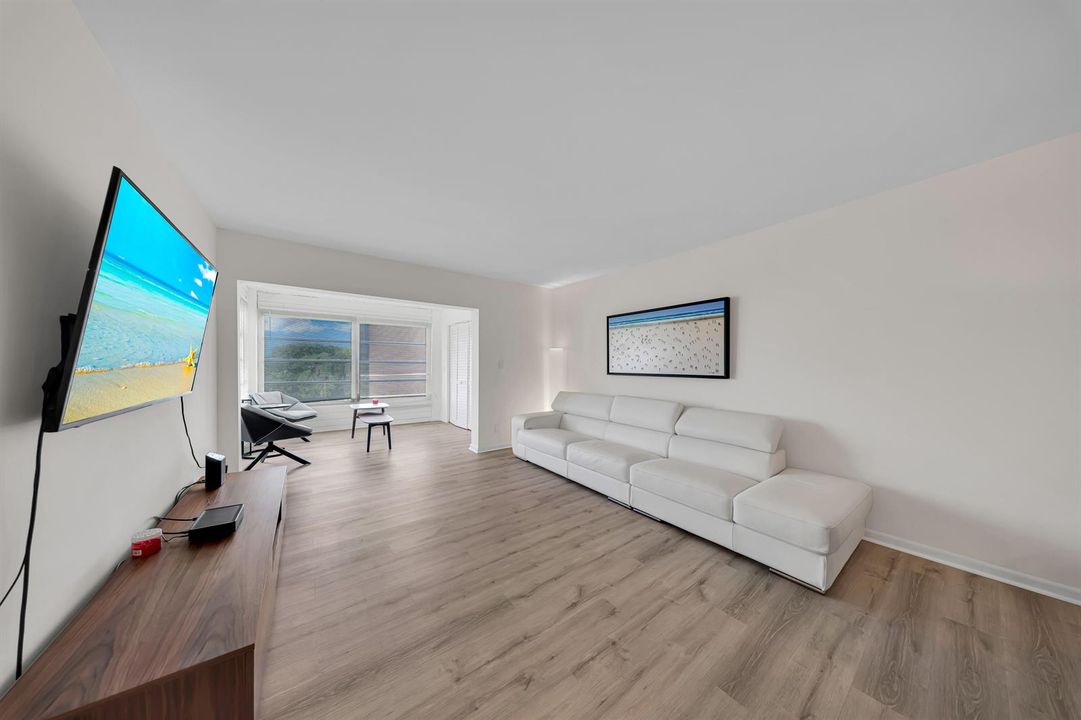 9233SW8thStUnit#305BocaRaton(12of29)