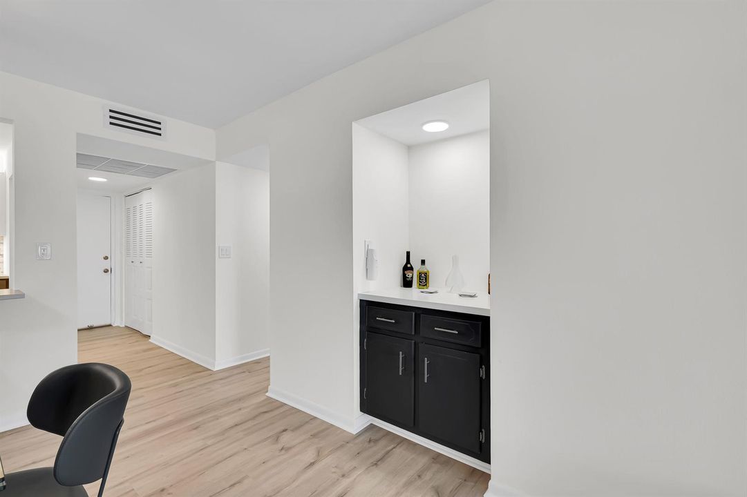 9233SW8thStUnit#305BocaRaton(10of29)