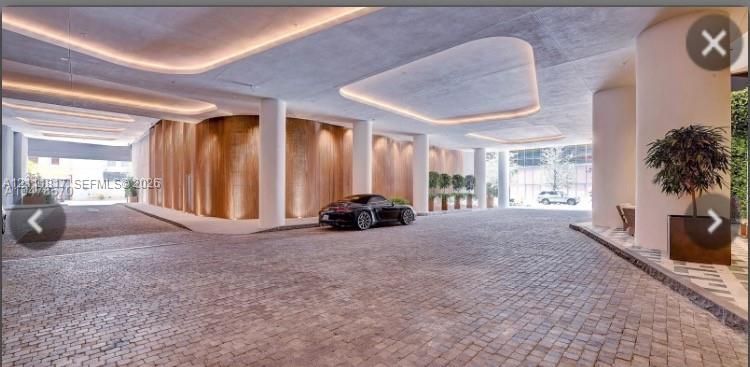 For Rent: $4,350 (1 beds, 2 baths, 866 Square Feet)