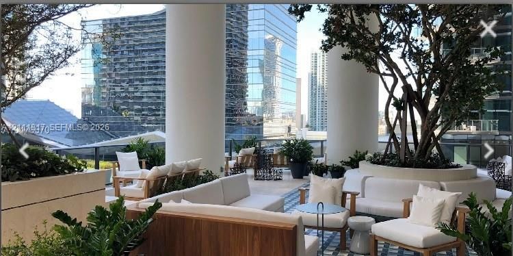 For Rent: $4,350 (1 beds, 2 baths, 866 Square Feet)
