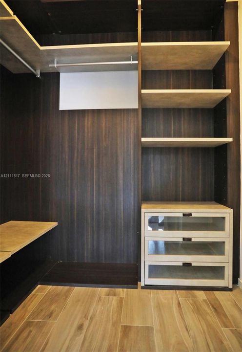 For Rent: $4,350 (1 beds, 2 baths, 866 Square Feet)