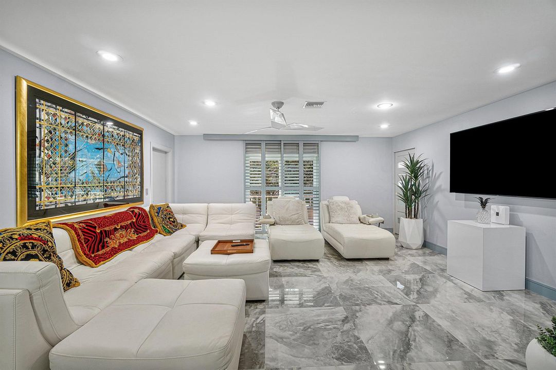 living area 3
