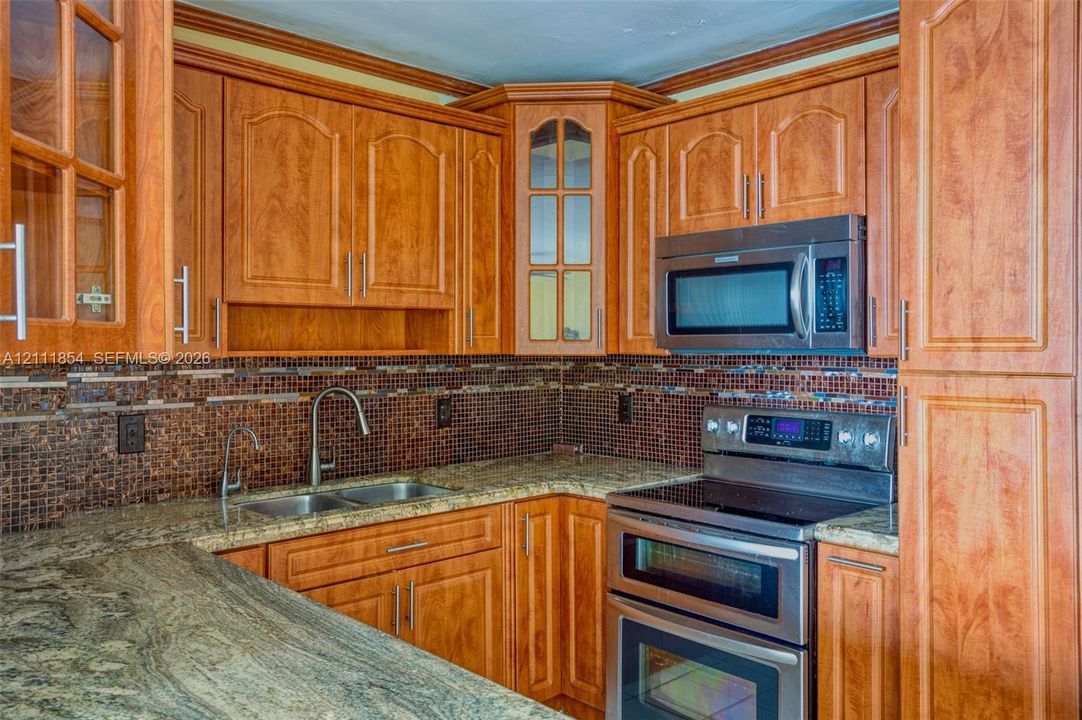 В аренду: $2,800 (2 спален, 2 ванн, 1181 Квадратных фут)