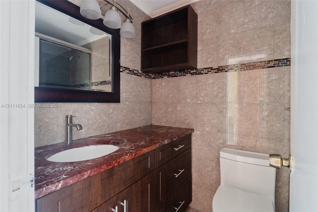 В аренду: $2,800 (2 спален, 2 ванн, 1181 Квадратных фут)
