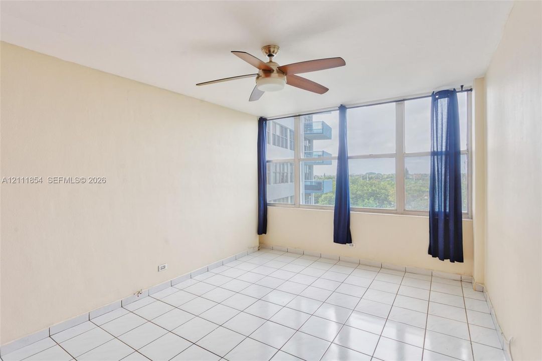 В аренду: $2,800 (2 спален, 2 ванн, 1181 Квадратных фут)