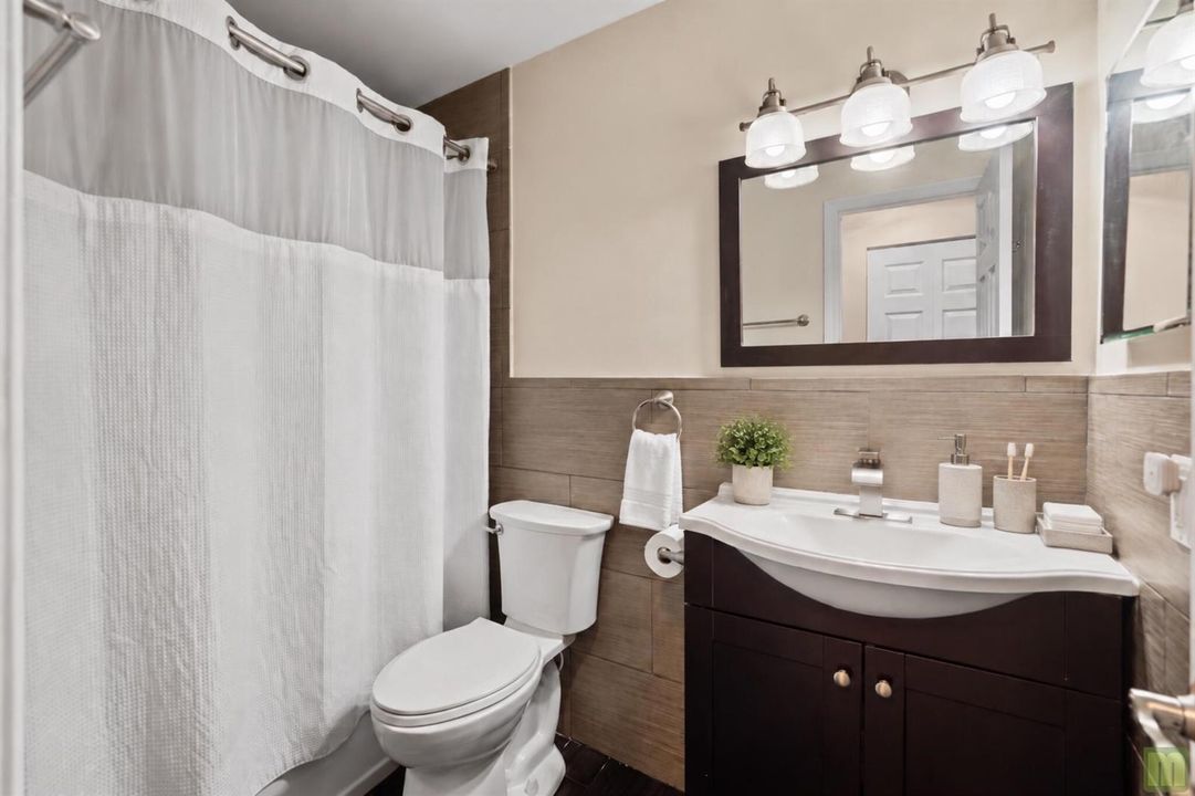 34 bath2a