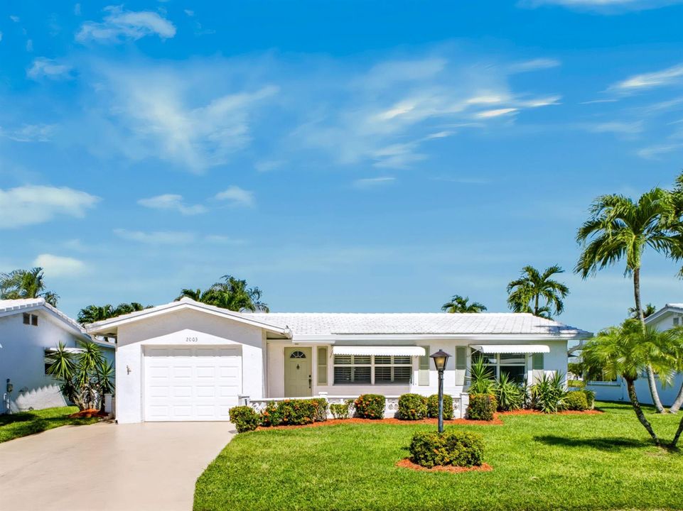 2003 SW Roma way