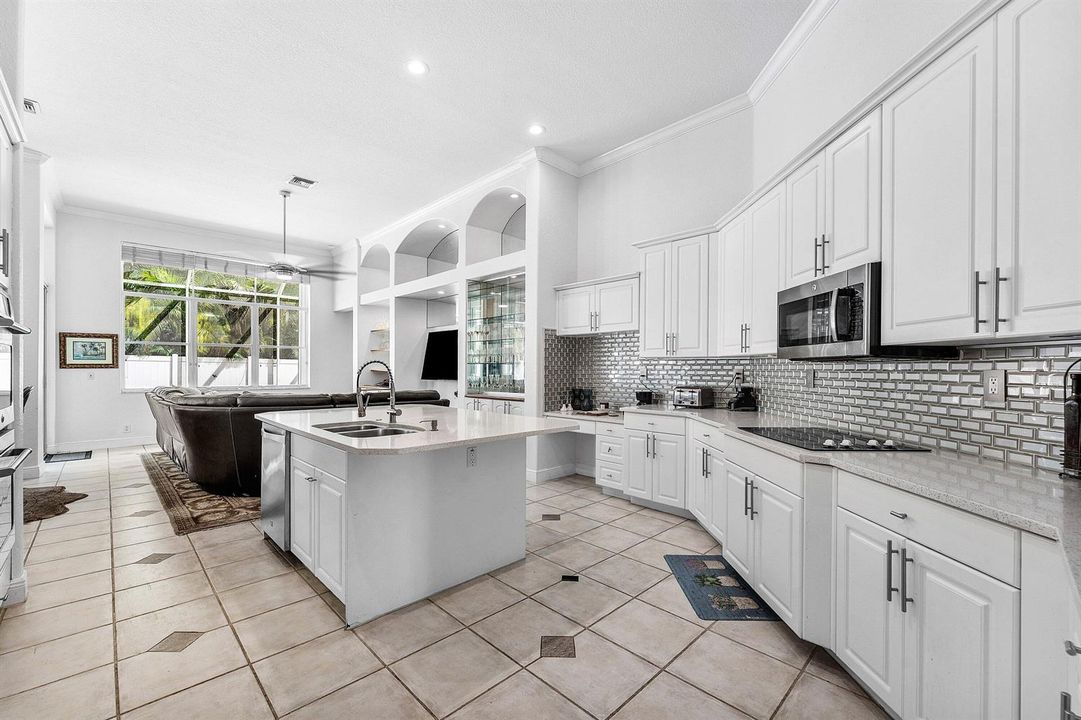 013-6973FinamoreCircle-Greenacres-FL-334