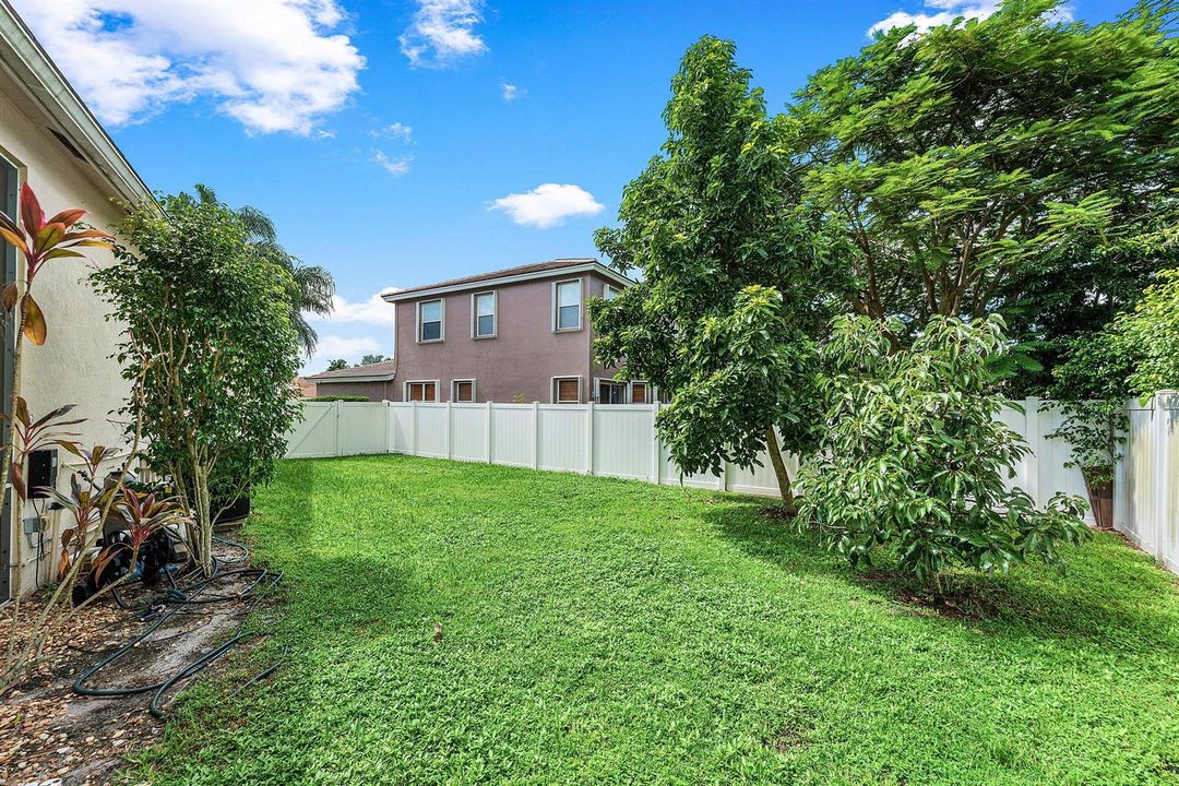 037-6973FinamoreCircle-Greenacres-FL-334