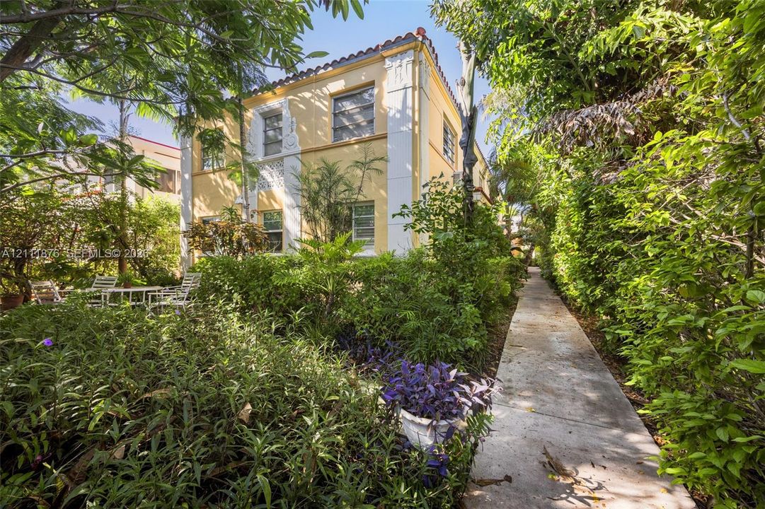 En Venta: $295,000 (1 camas, 1 baños, 780 Pies cuadrados)