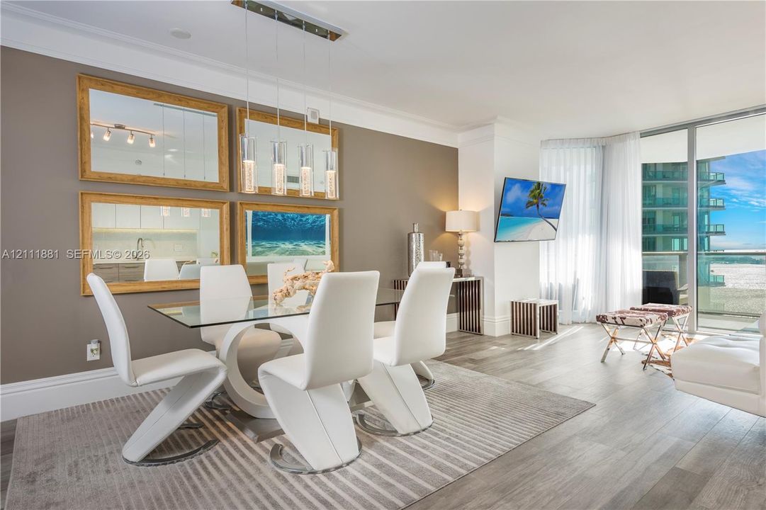 В аренду: $5,900 (2 спален, 2 ванн, 1136 Квадратных фут)