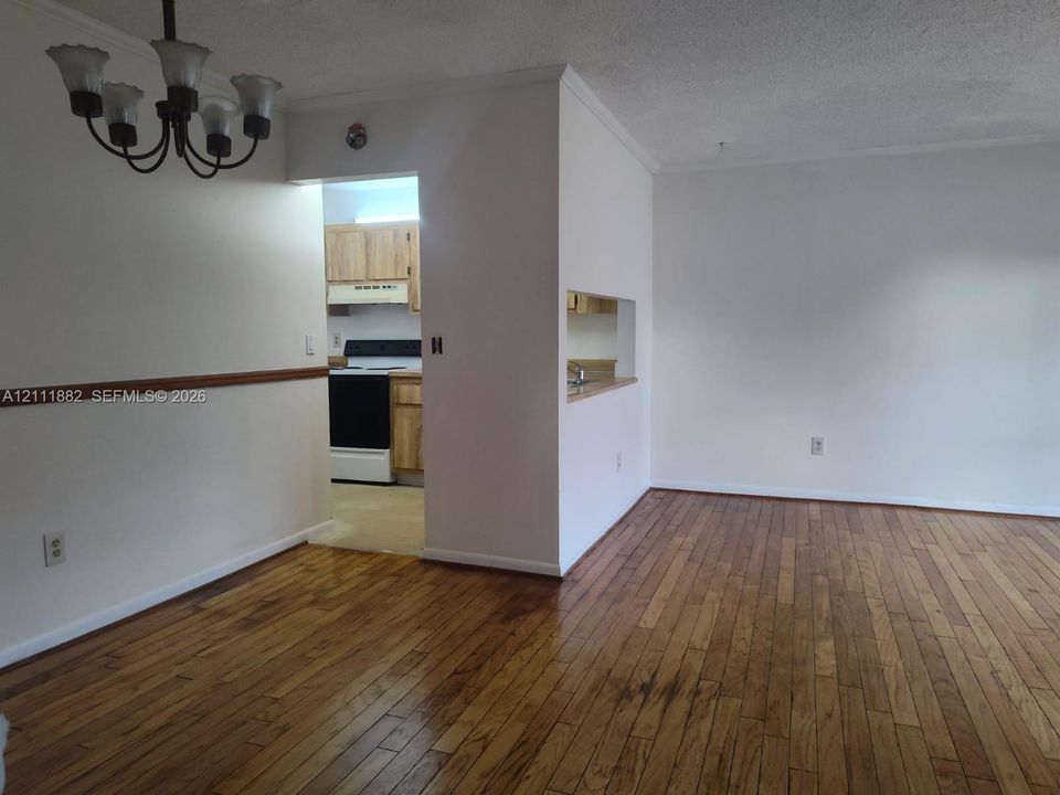 En Renta: $1,999 (2 camas, 2 baños, 750 Pies cuadrados)