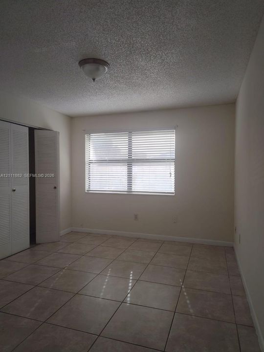 En Renta: $1,999 (2 camas, 2 baños, 750 Pies cuadrados)